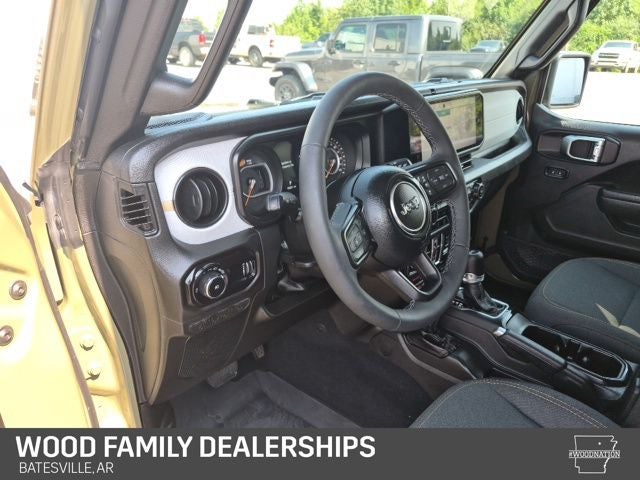 2025 Jeep Wrangler 4-Door Willys 4x4