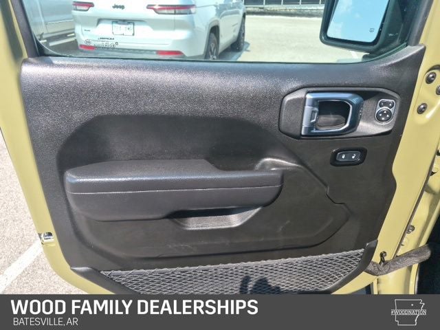 2025 Jeep Wrangler 4-Door Willys 4x4