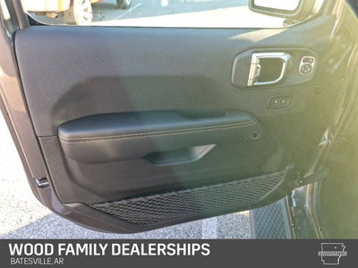 2027 Jeep Wrangler WRANGLER 4-DOOR SAHARA