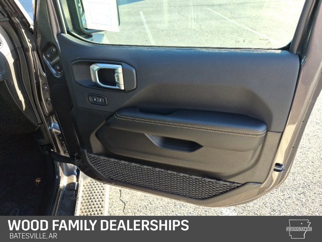 2027 Jeep Wrangler WRANGLER 4-DOOR SAHARA