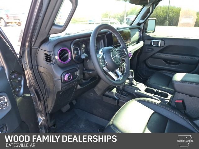 2025 Jeep Wrangler 4-Door Sahara 4x4