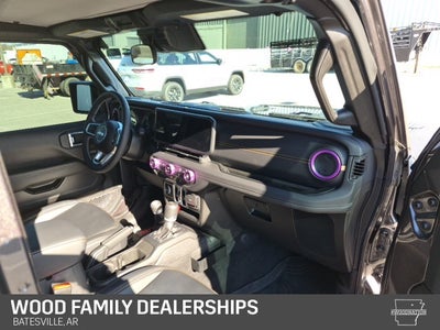 2025 Jeep Wrangler 4-Door Sahara 4x4