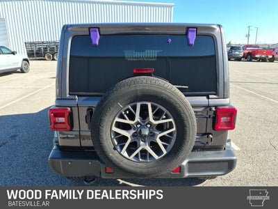 2025 Jeep Wrangler 4-Door Sahara 4x4