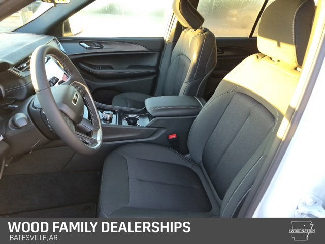 2027 Jeep Grand Cherokee GRAND CHEROKEE LAREDO X 4X4