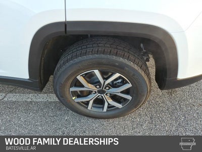 2027 Jeep Grand Cherokee GRAND CHEROKEE LAREDO X 4X4