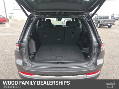 2025 Jeep Grand Cherokee GRAND CHEROKEE LAREDO X 4X4