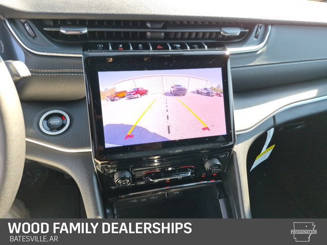 2027 Jeep Grand Cherokee GRAND CHEROKEE LAREDO 4X4