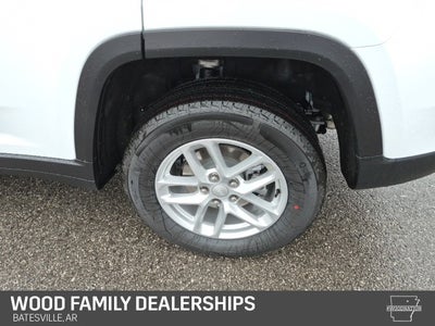 2025 Jeep Grand Cherokee GRAND CHEROKEE LAREDO X 4X4