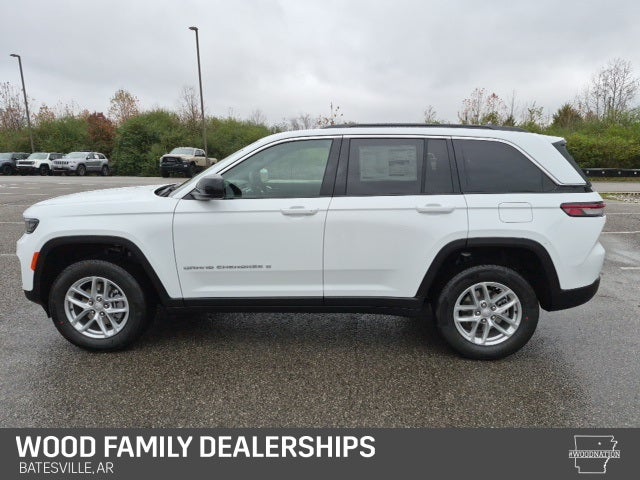2025 Jeep Grand Cherokee GRAND CHEROKEE LAREDO X 4X4