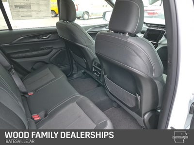 2025 Jeep Grand Cherokee GRAND CHEROKEE LAREDO X 4X4