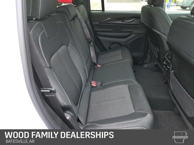 2025 Jeep Grand Cherokee GRAND CHEROKEE LAREDO X 4X4