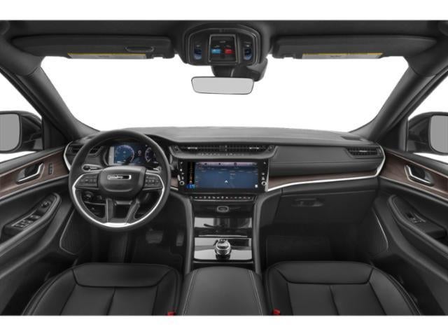 2027 Jeep Grand Cherokee GRAND CHEROKEE LAREDO ALTITUDE 4X4