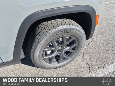 2027 Jeep Grand Cherokee GRAND CHEROKEE LAREDO ALTITUDE 4X4