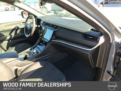 2027 Jeep Grand Cherokee GRAND CHEROKEE LAREDO ALTITUDE 4X4