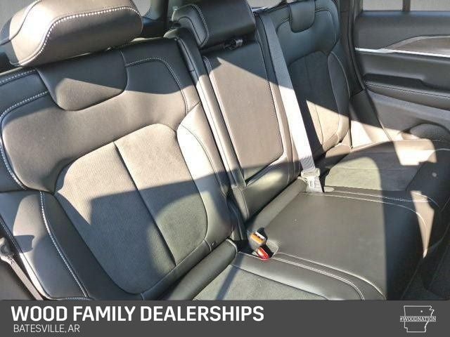 2026 Jeep Grand Cherokee GRAND CHEROKEE LAREDO ALTITUDE 4X4