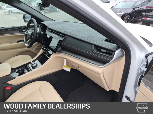 2027 Jeep Grand Cherokee GRAND CHEROKEE LIMITED 4X4