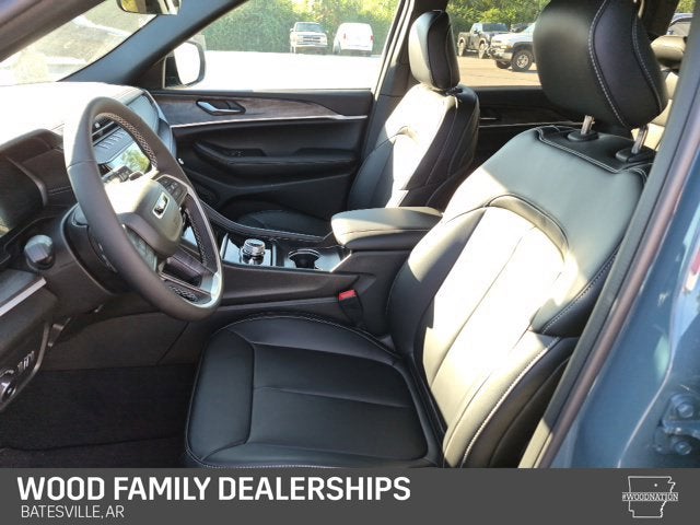 2027 Jeep Grand Cherokee GRAND CHEROKEE LIMITED 4X4