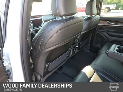 2027 Jeep Grand Cherokee GRAND CHEROKEE LIMITED 4X4