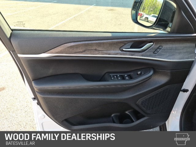 2027 Jeep Grand Cherokee GRAND CHEROKEE LIMITED 4X4