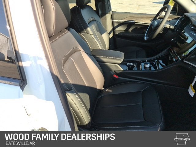 2027 Jeep Grand Cherokee GRAND CHEROKEE LIMITED 4X4