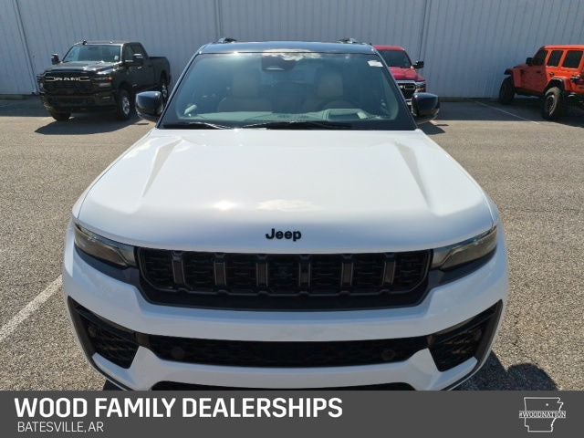 2027 Jeep Grand Cherokee GRAND CHEROKEE SUMMIT 4X4