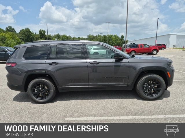 2026 Jeep Grand Cherokee GRAND CHEROKEE L LAREDO ALTITUDE 4X4