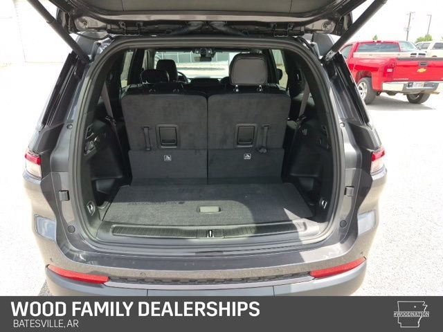 2026 Jeep Grand Cherokee GRAND CHEROKEE L LAREDO ALTITUDE 4X4