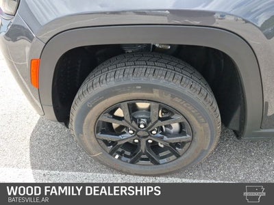 2026 Jeep Grand Cherokee GRAND CHEROKEE L LAREDO ALTITUDE 4X4