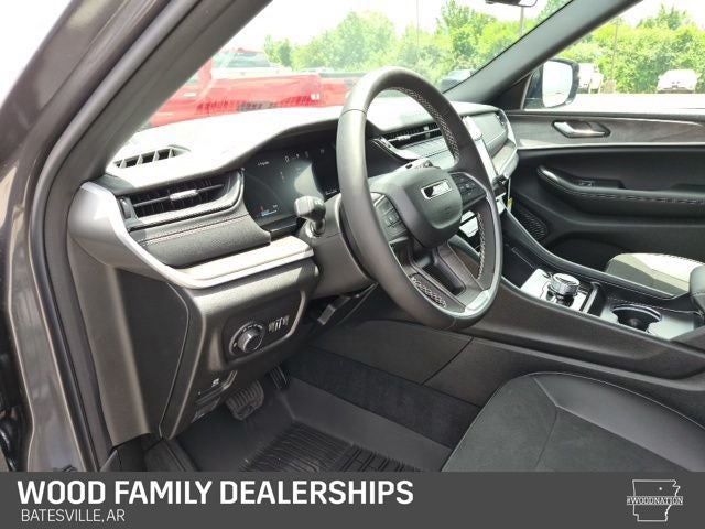 2026 Jeep Grand Cherokee GRAND CHEROKEE L LAREDO ALTITUDE 4X4