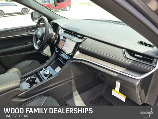 2026 Jeep Grand Cherokee GRAND CHEROKEE L LAREDO ALTITUDE 4X4
