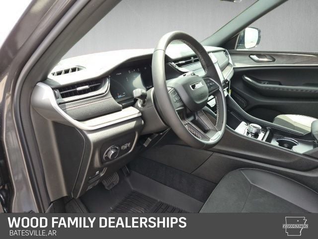 2026 Jeep Grand Cherokee GRAND CHEROKEE L LAREDO ALTITUDE 4X4
