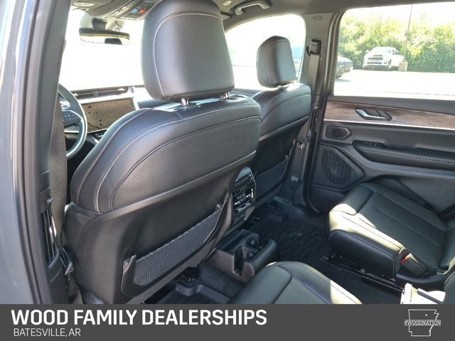 2027 Jeep Grand Cherokee GRAND CHEROKEE L LIMITED 4X4