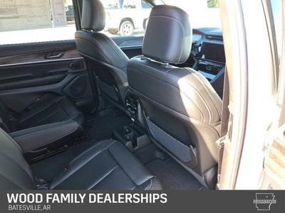 2027 Jeep Grand Cherokee GRAND CHEROKEE L LIMITED 4X4