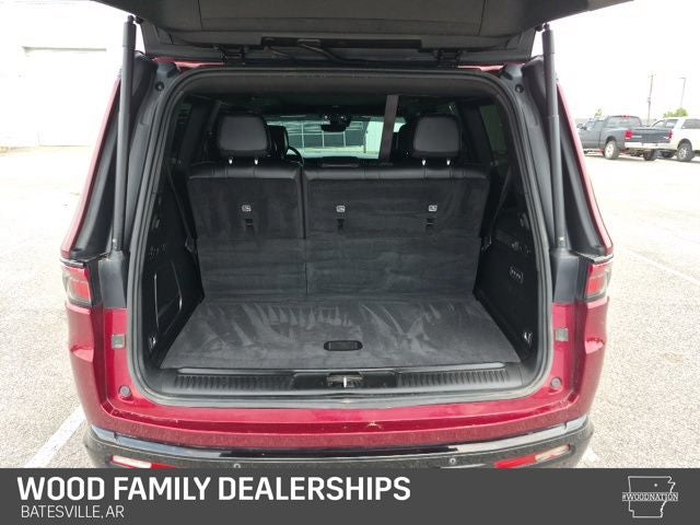 2023 Jeep Wagoneer Series II Carbide 4x4