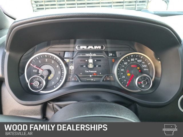 2026 RAM 1500 RAM 1500 EXPRESS QUAD CAB 4X4 6'4' BOX