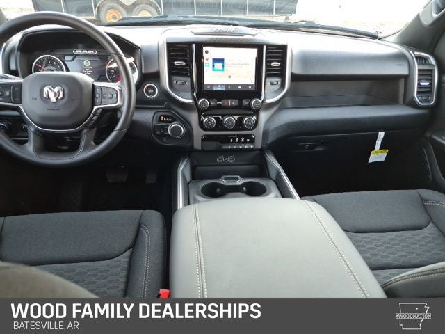 2026 RAM 1500 RAM 1500 EXPRESS QUAD CAB 4X4 6'4' BOX