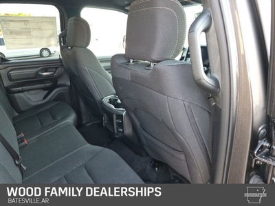 2026 RAM 1500 RAM 1500 EXPRESS QUAD CAB 4X4 6'4' BOX