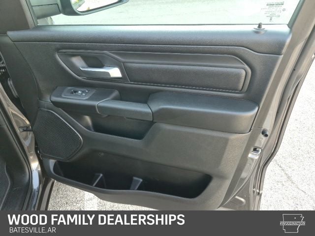 2026 RAM 1500 RAM 1500 EXPRESS QUAD CAB 4X4 6'4' BOX