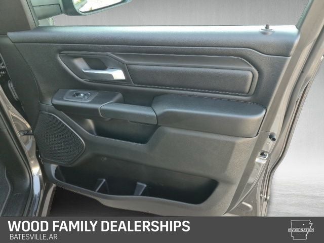 2026 RAM 1500 RAM 1500 EXPRESS QUAD CAB 4X4 6'4' BOX