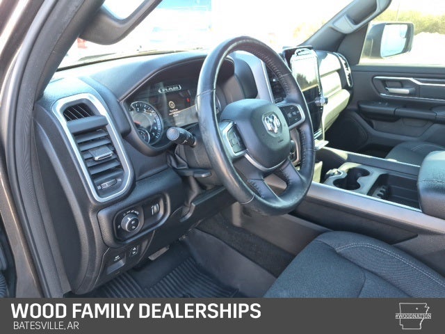 2020 RAM 1500 Big Horn Crew Cab 4x4 5'7' Box