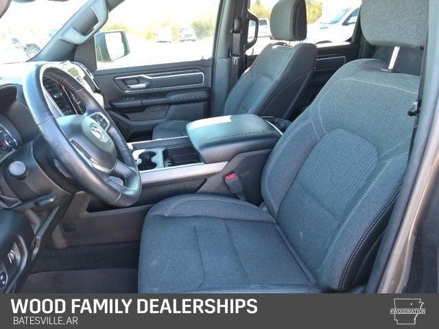 2020 RAM 1500 Big Horn Crew Cab 4x4 5'7' Box