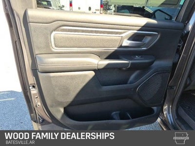 2020 RAM 1500 Big Horn Crew Cab 4x4 5'7' Box