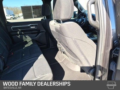2020 RAM 1500 Big Horn Crew Cab 4x4 5'7' Box