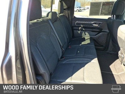 2020 RAM 1500 Big Horn Crew Cab 4x4 5'7' Box