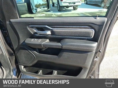 2020 RAM 1500 Big Horn Crew Cab 4x4 5'7' Box