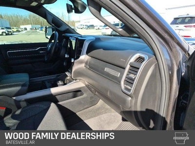 2020 RAM 1500 Big Horn Crew Cab 4x4 5'7' Box