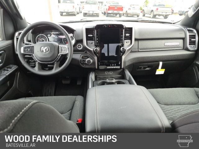 2026 RAM 1500 Big Horn Crew Cab 4x4 5'7' Box