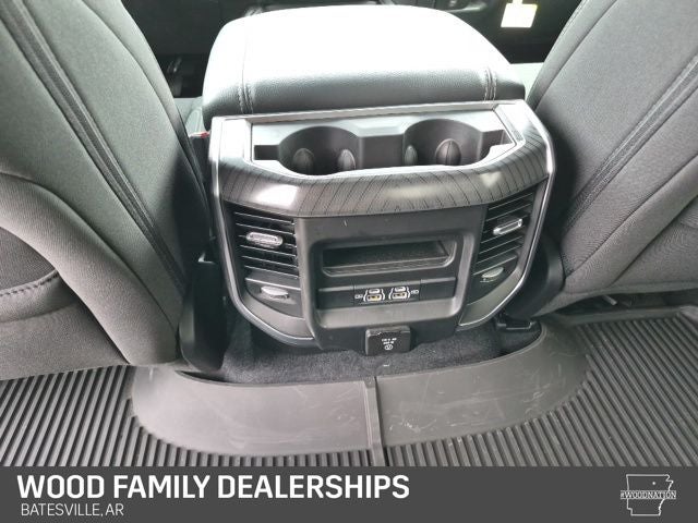 2026 RAM 1500 Big Horn Crew Cab 4x4 5'7' Box