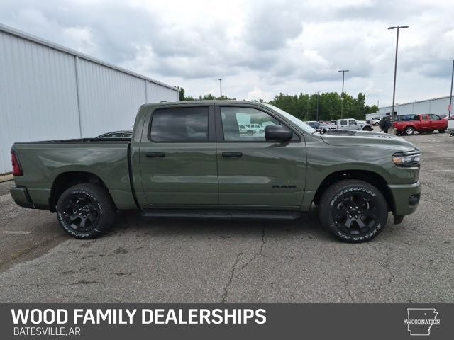 2026 RAM Ram 1500 RAM 1500 EXPRESS CREW CAB 4X4 5'7' BOX