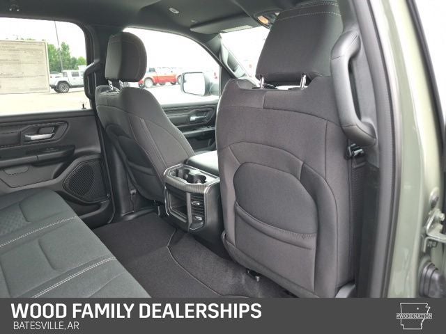 2026 RAM Ram 1500 RAM 1500 EXPRESS CREW CAB 4X4 5'7' BOX